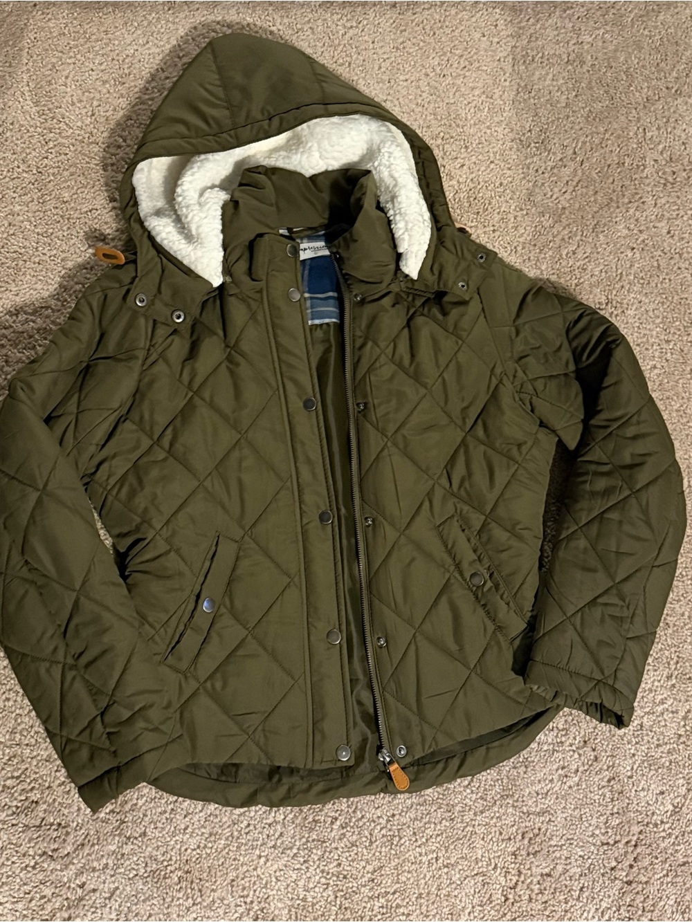 Impressions Quilted Hooded Jacket in Olive Green (women’s large)